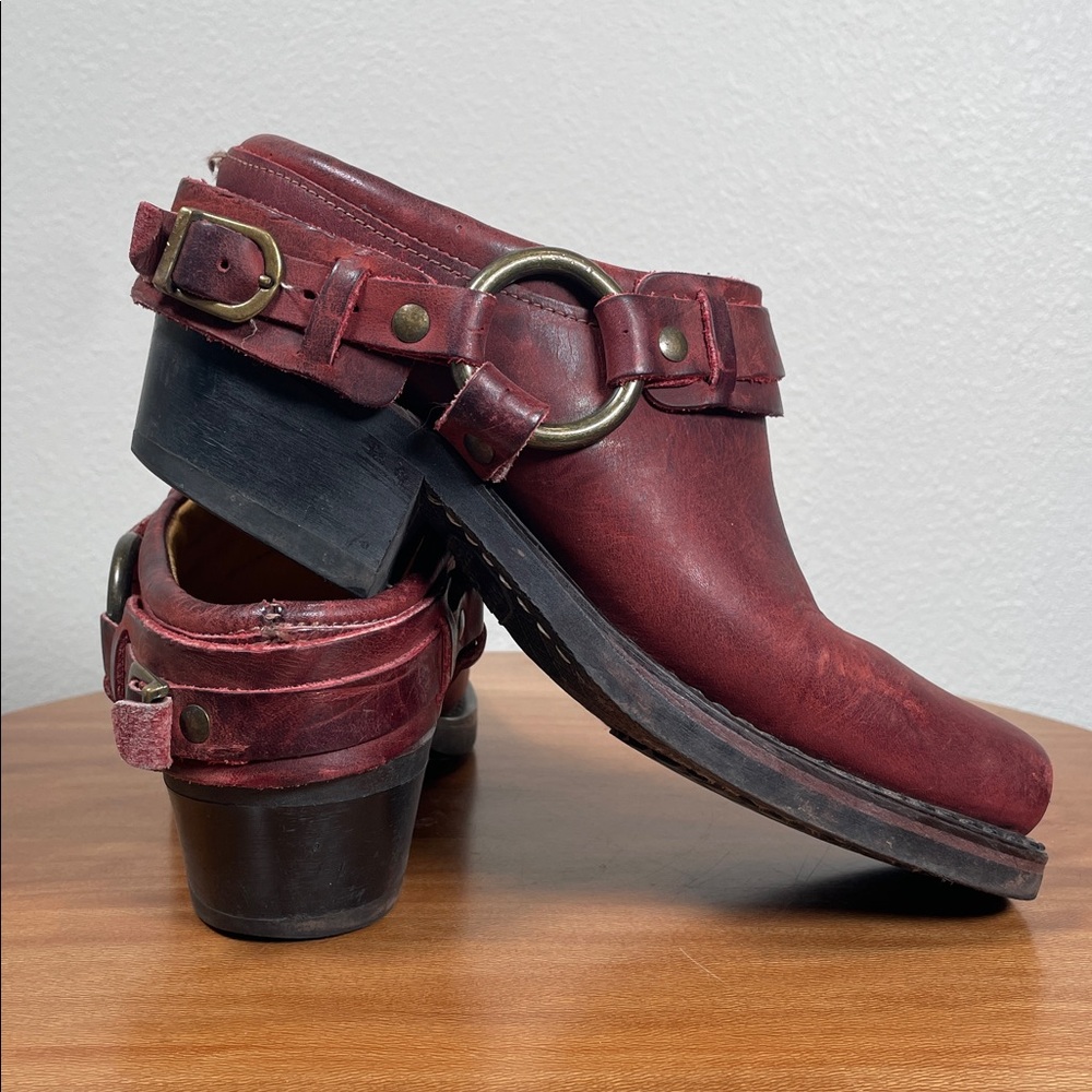 Women’s Frye Harness Buckle Leather Slip On Mules Red Leather Size 6